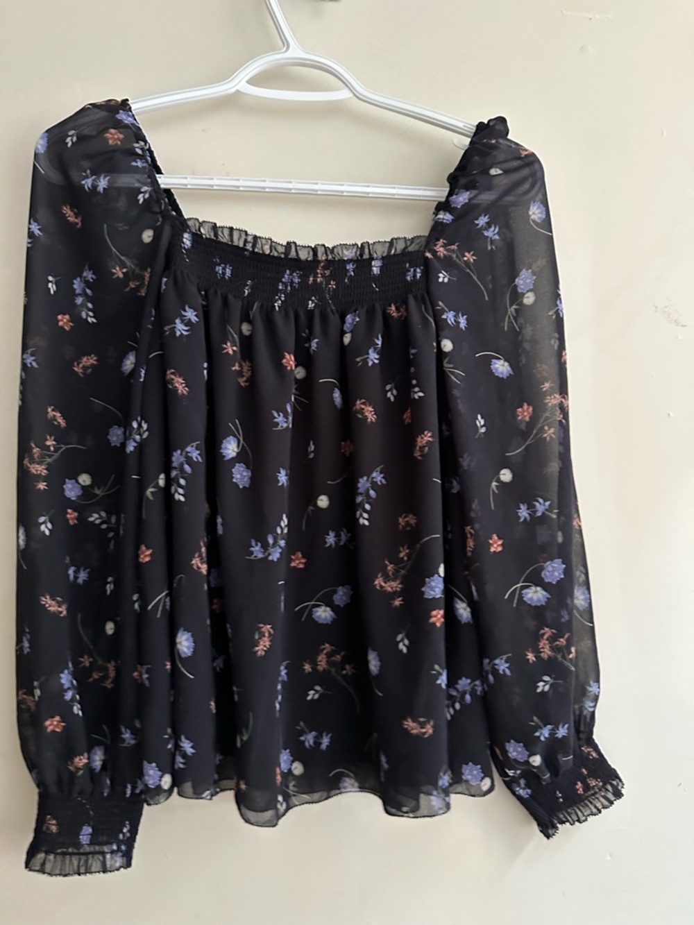 Wilfred  Smocked Floral Print Long Sleeve top Blouse